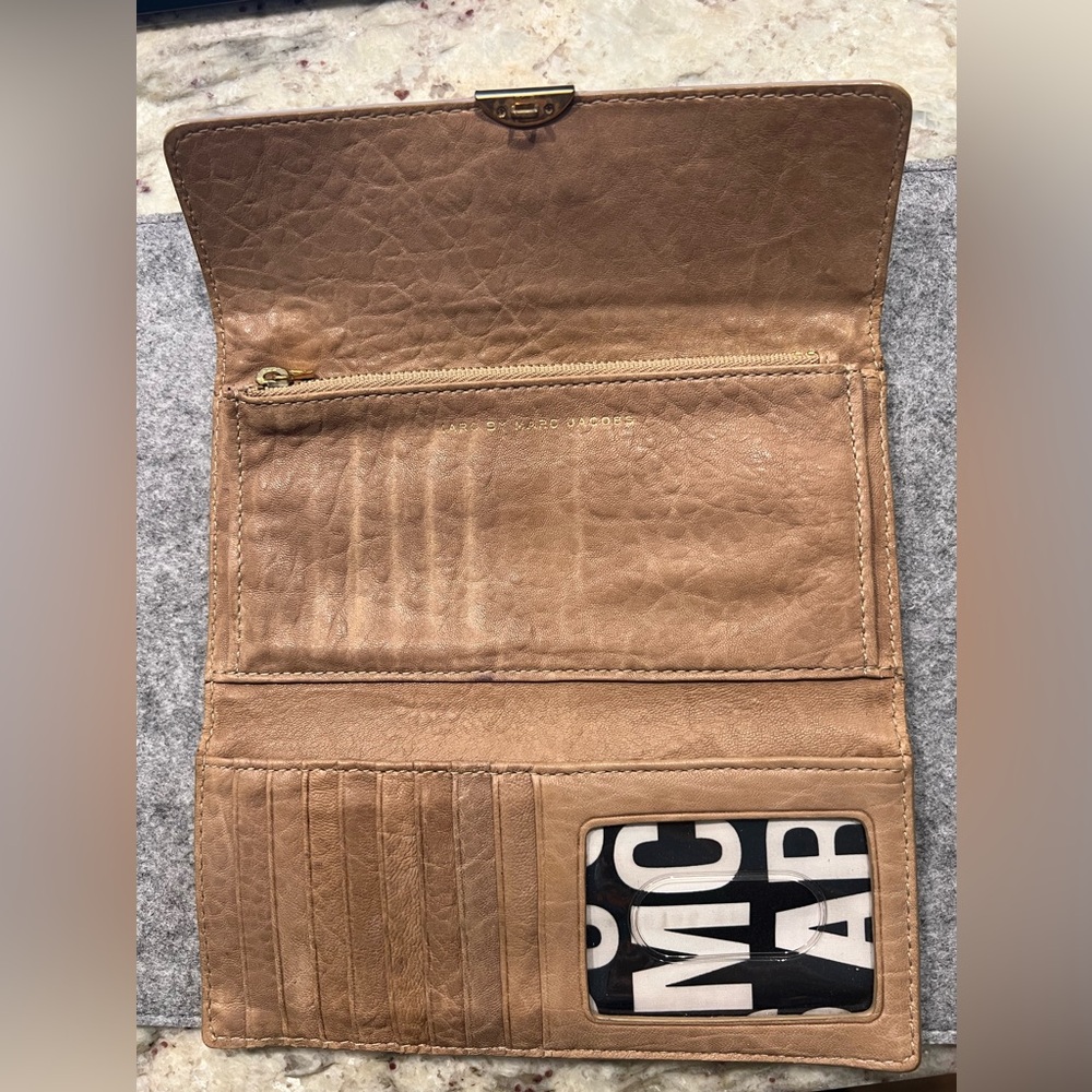 Marc Jacobs Wallet - Picture 6 of 6